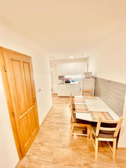 Lemon Premium Apartment 세게드 외부 사진
